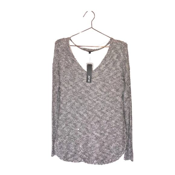 Apt 9 Sparkly grey sweater with attached cami underneath size small - Picture 1 of 7